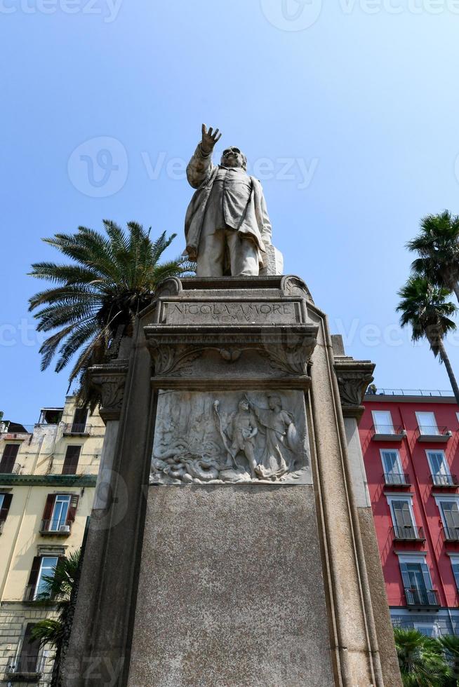 nicola amore monument, de före detta senator av de rike av Italien. foto