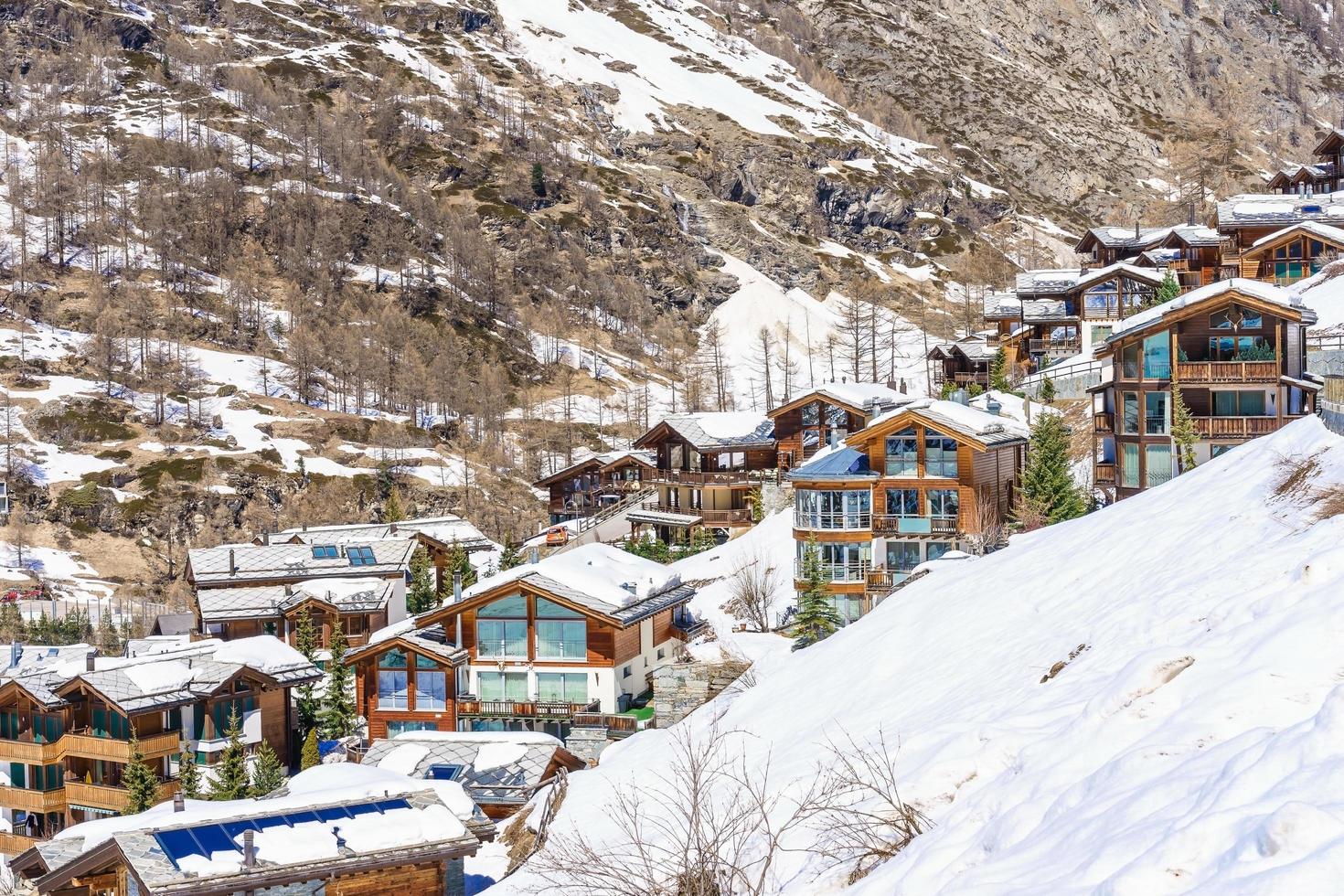 vacker utsikt över Zermatt, Schweiz foto