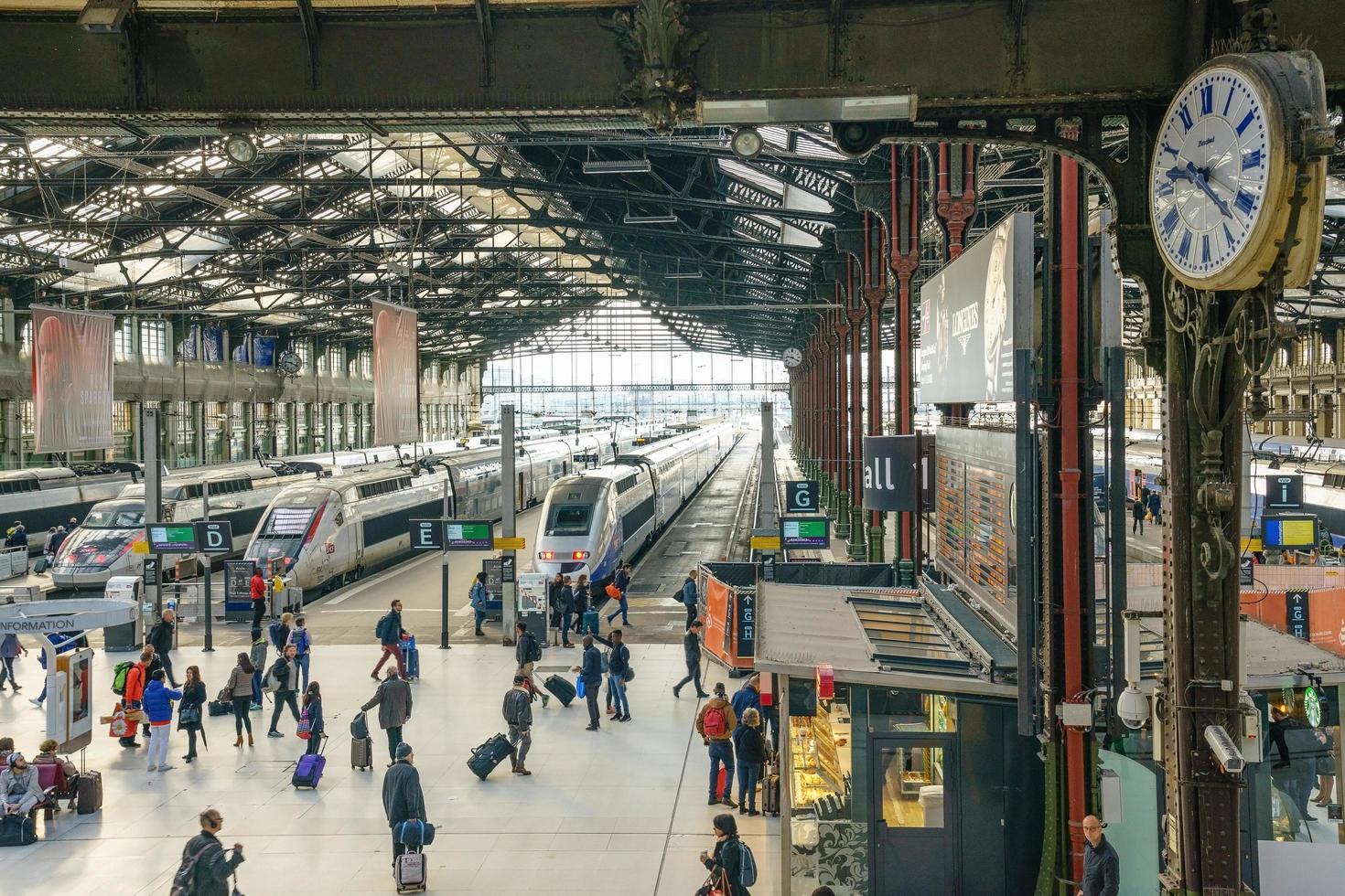 historiska Gare de Lyon station, Paris foto