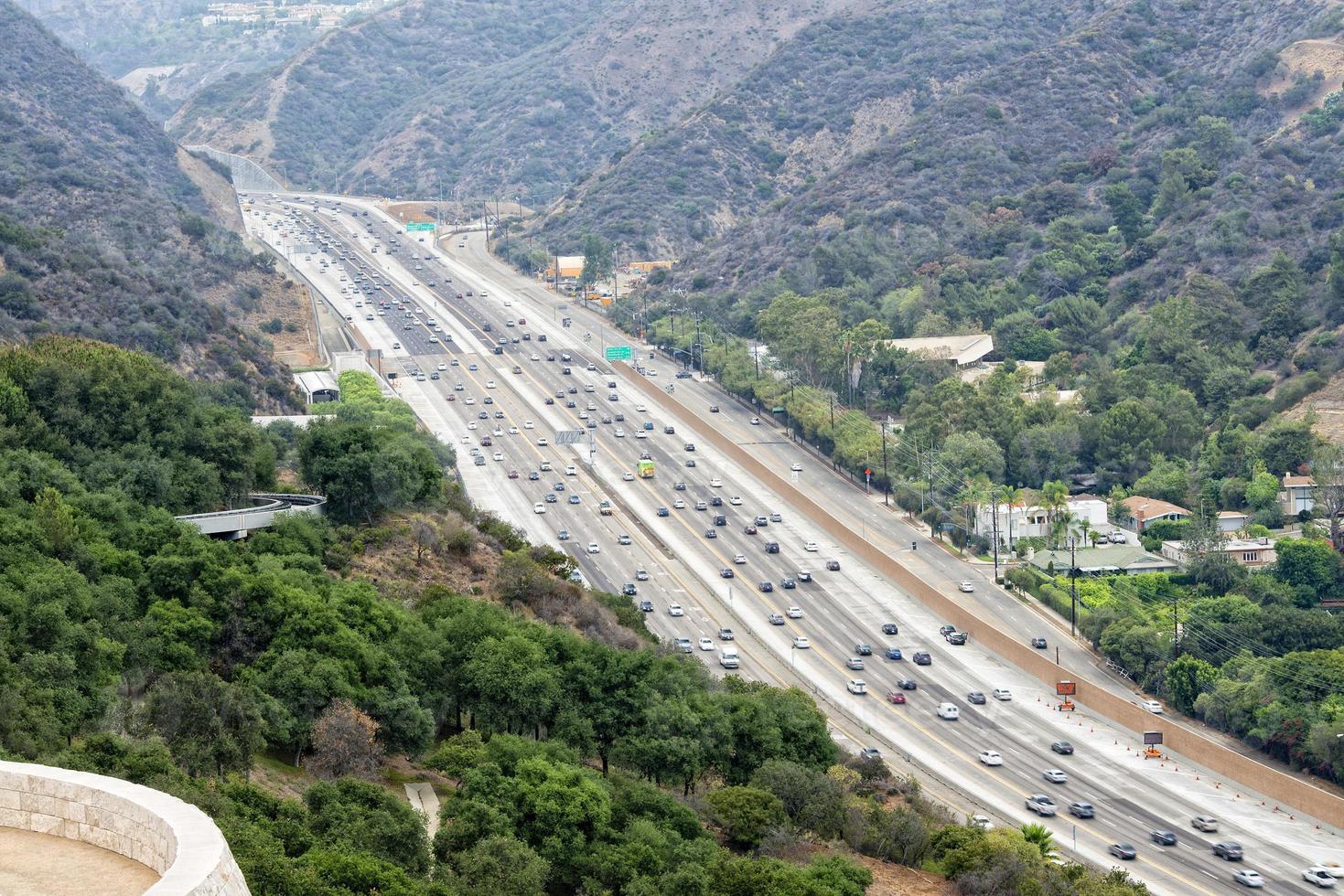 los angeles belastad motorväg foto