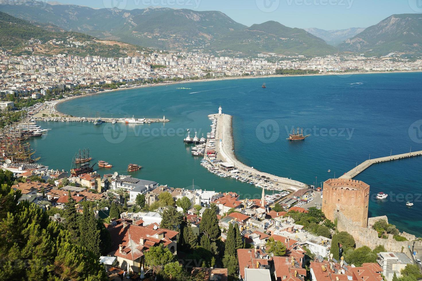 antenn se av alanya stad i antalya, turkiye foto