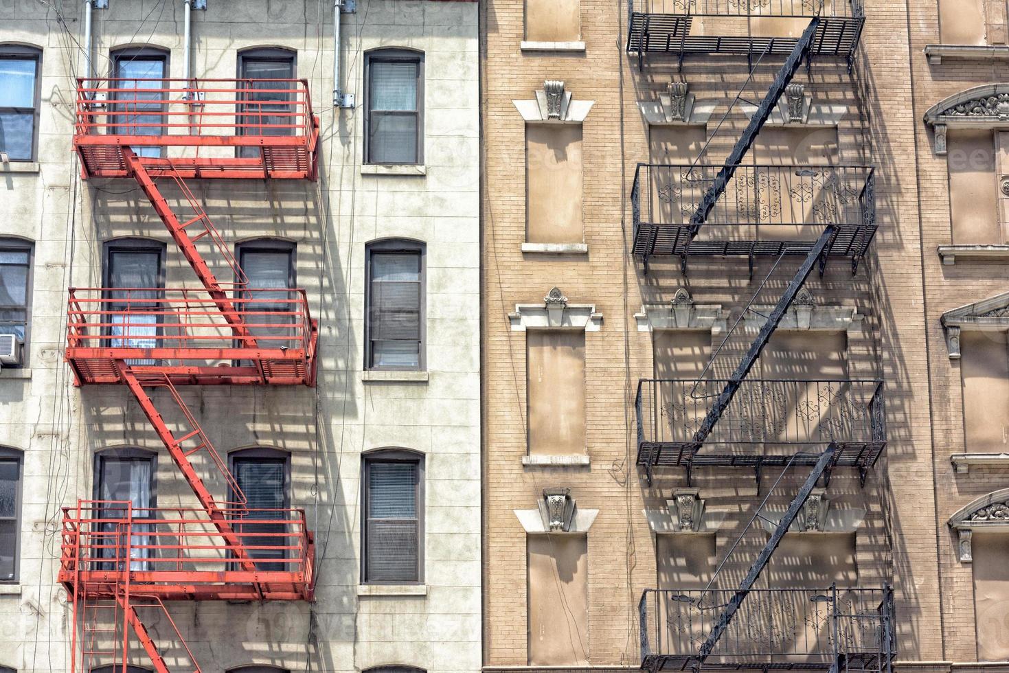 ny york manhattan byggnader detalj av brand trappa foto