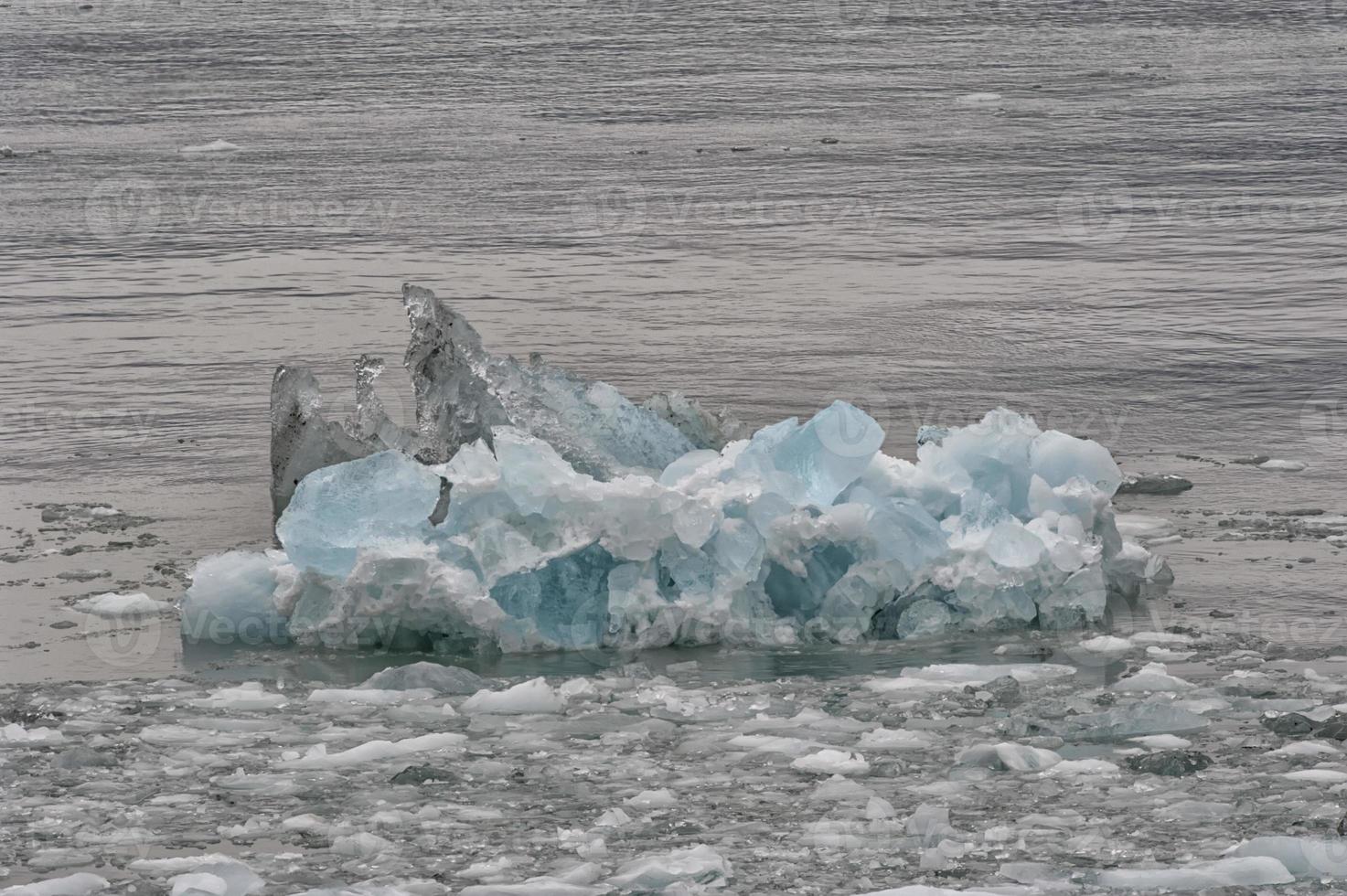 isberg i alaska glaciär bukt foto