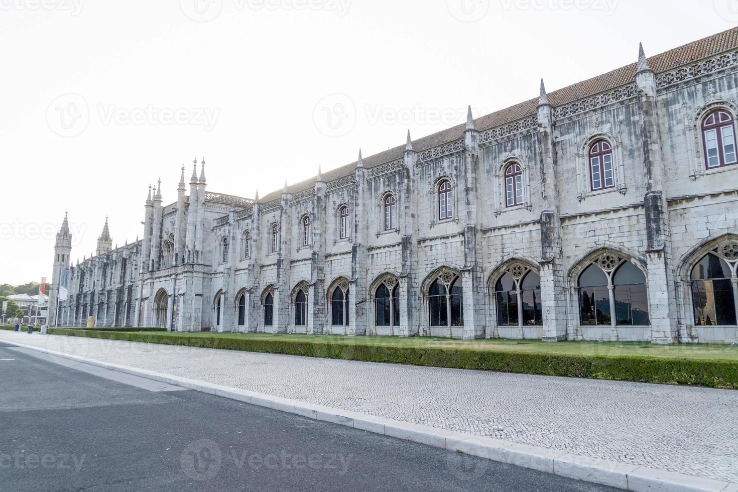 lissabon jeronimos kloster på solnedgång foto