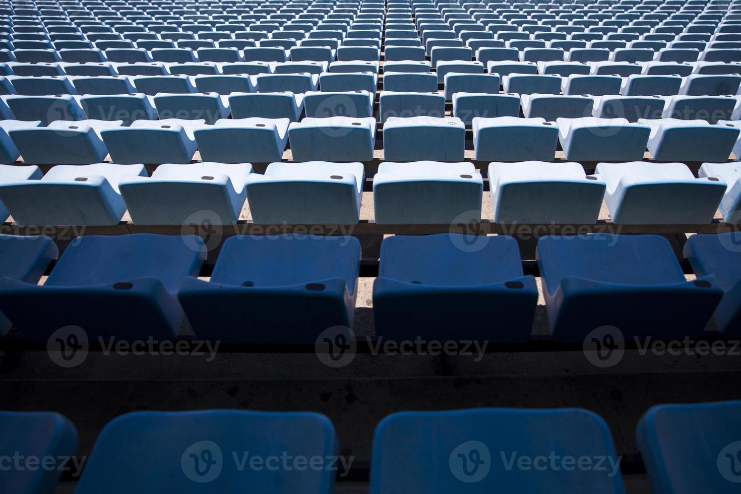 närbild detalj av de blå stadion platser foto