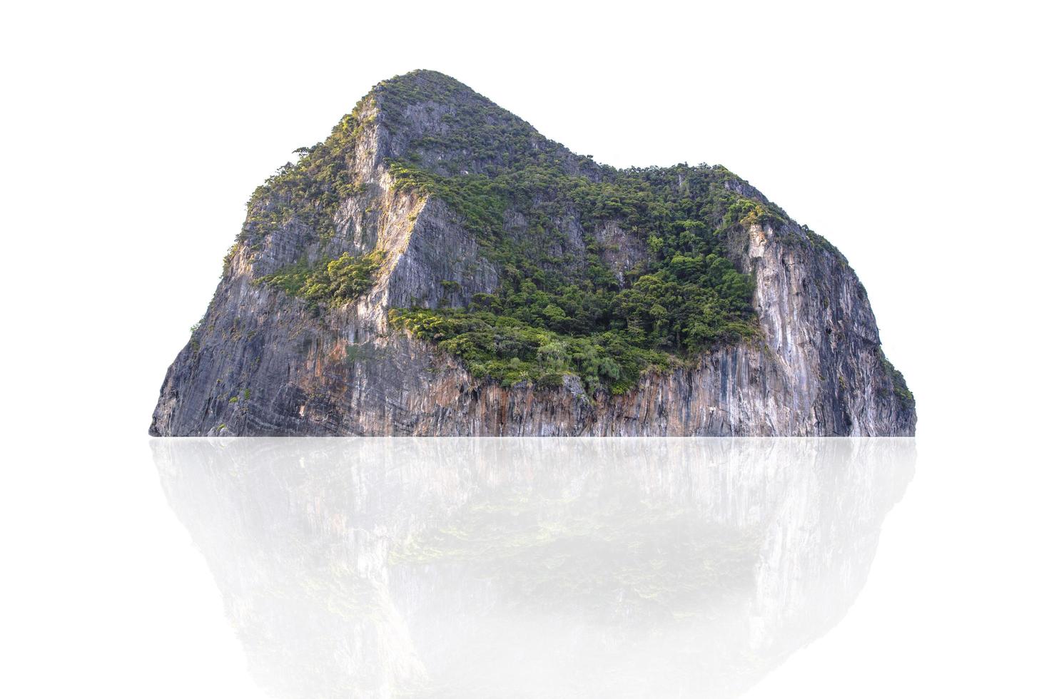 tropiskt berg isolerad på vit bakgrund foto