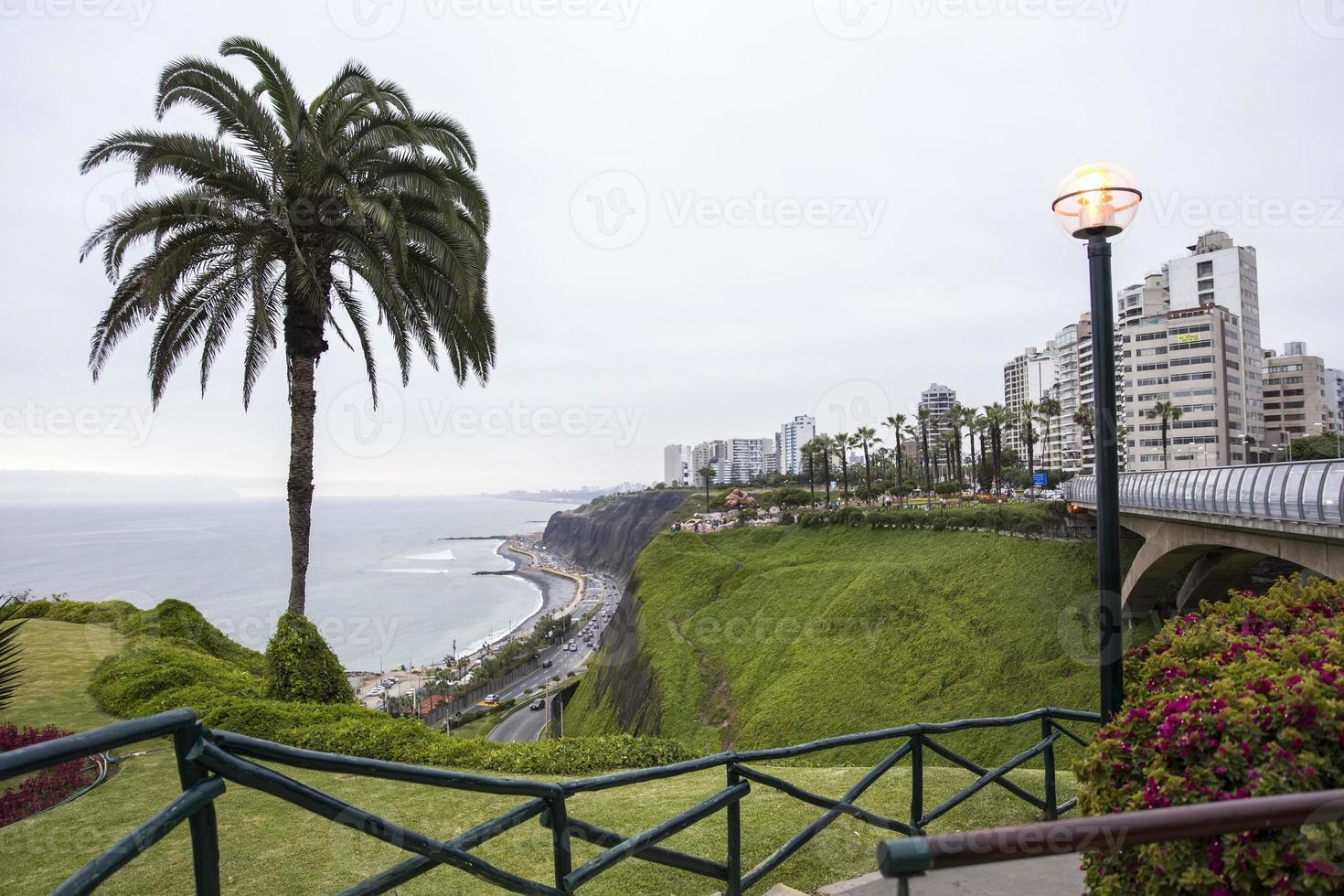 parque del amor i lima, peru foto