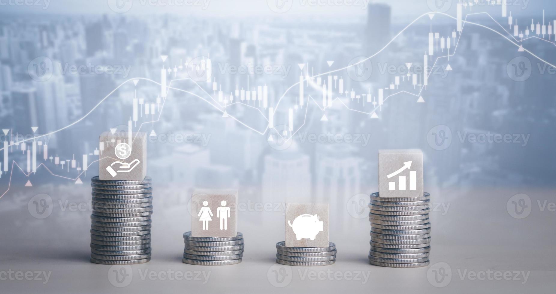 sparande Bank och trä- blockera kub begrepp, mynt och rader tillväxt, stock marknadsföra eller forex handel Graf och ljusstake Diagram lämplig för finansiell investering pengar, valuta utbyta bakgrund foto