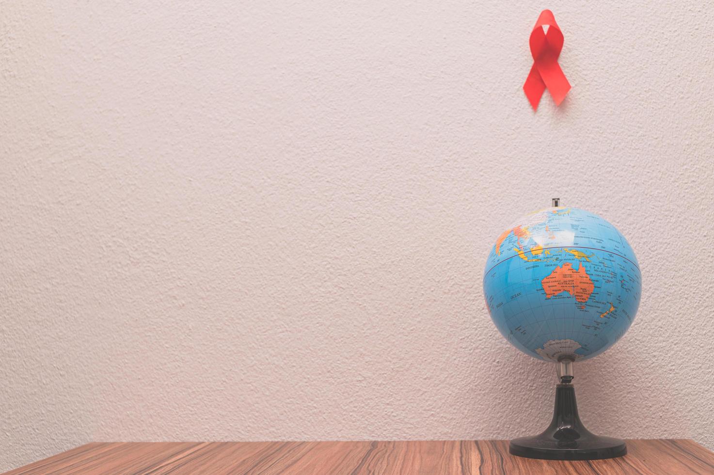 rött band symboliserar världens hälsodag foto