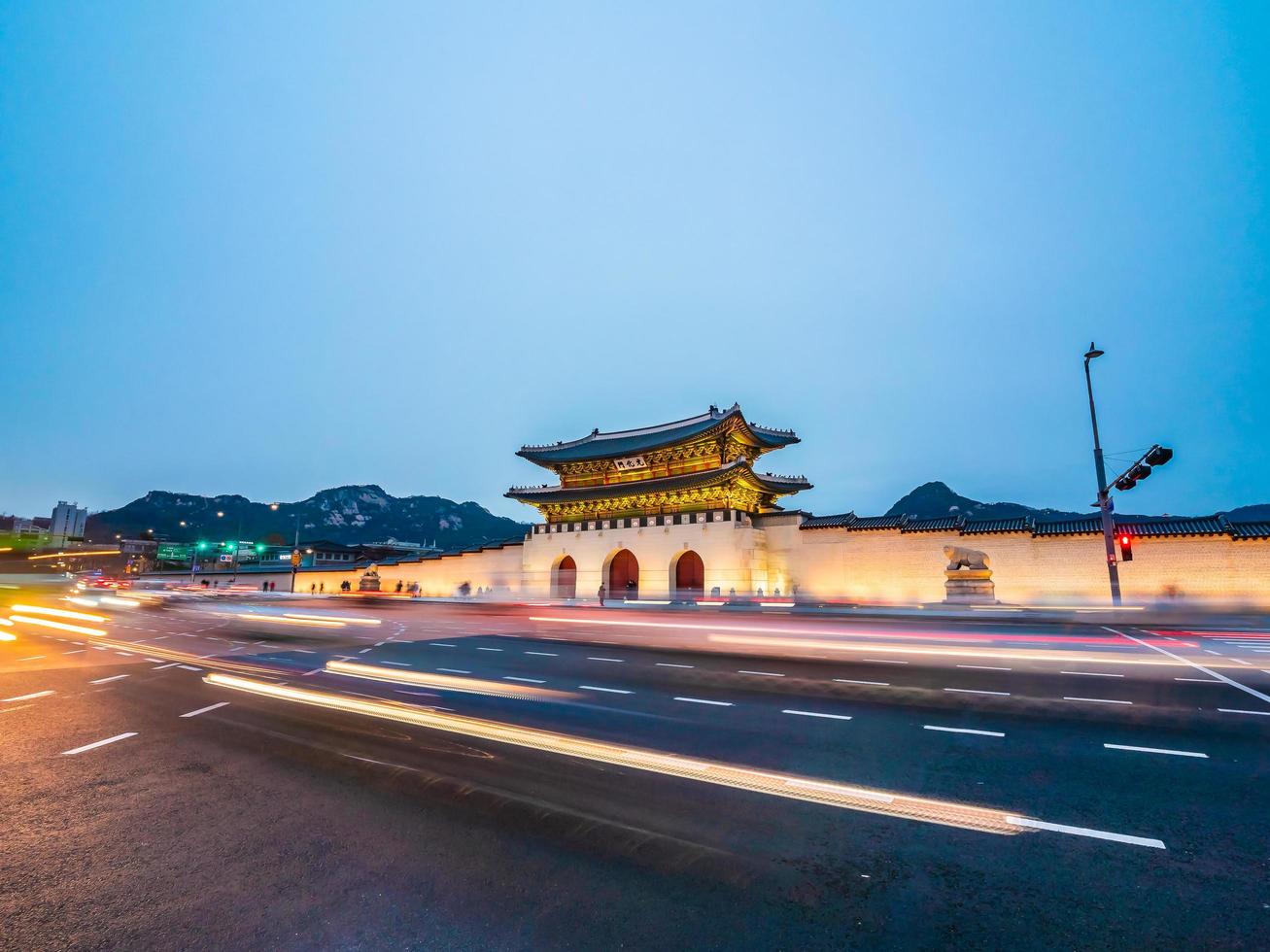 Gyeongbokgung palats landmärke i Seoul staden i Sydkorea foto