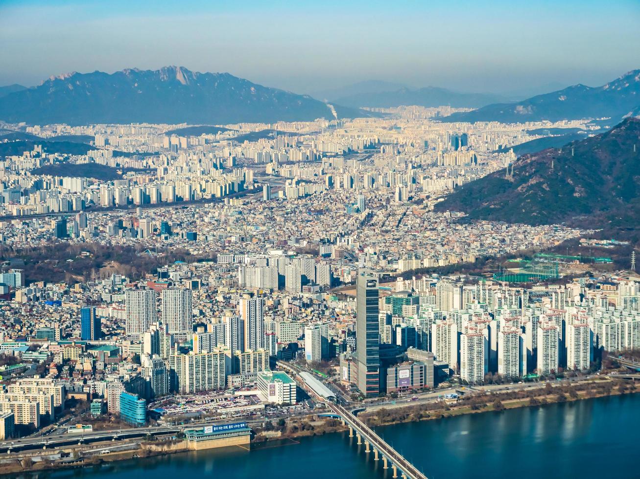 Flygfoto över staden Seoul, Sydkorea foto