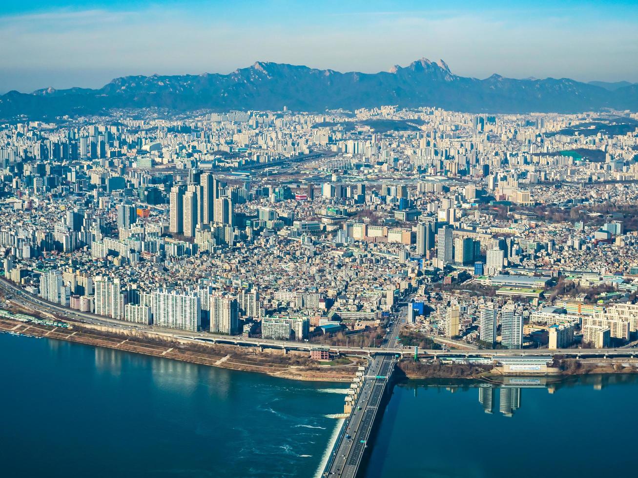 Flygfoto över staden Seoul, Sydkorea foto