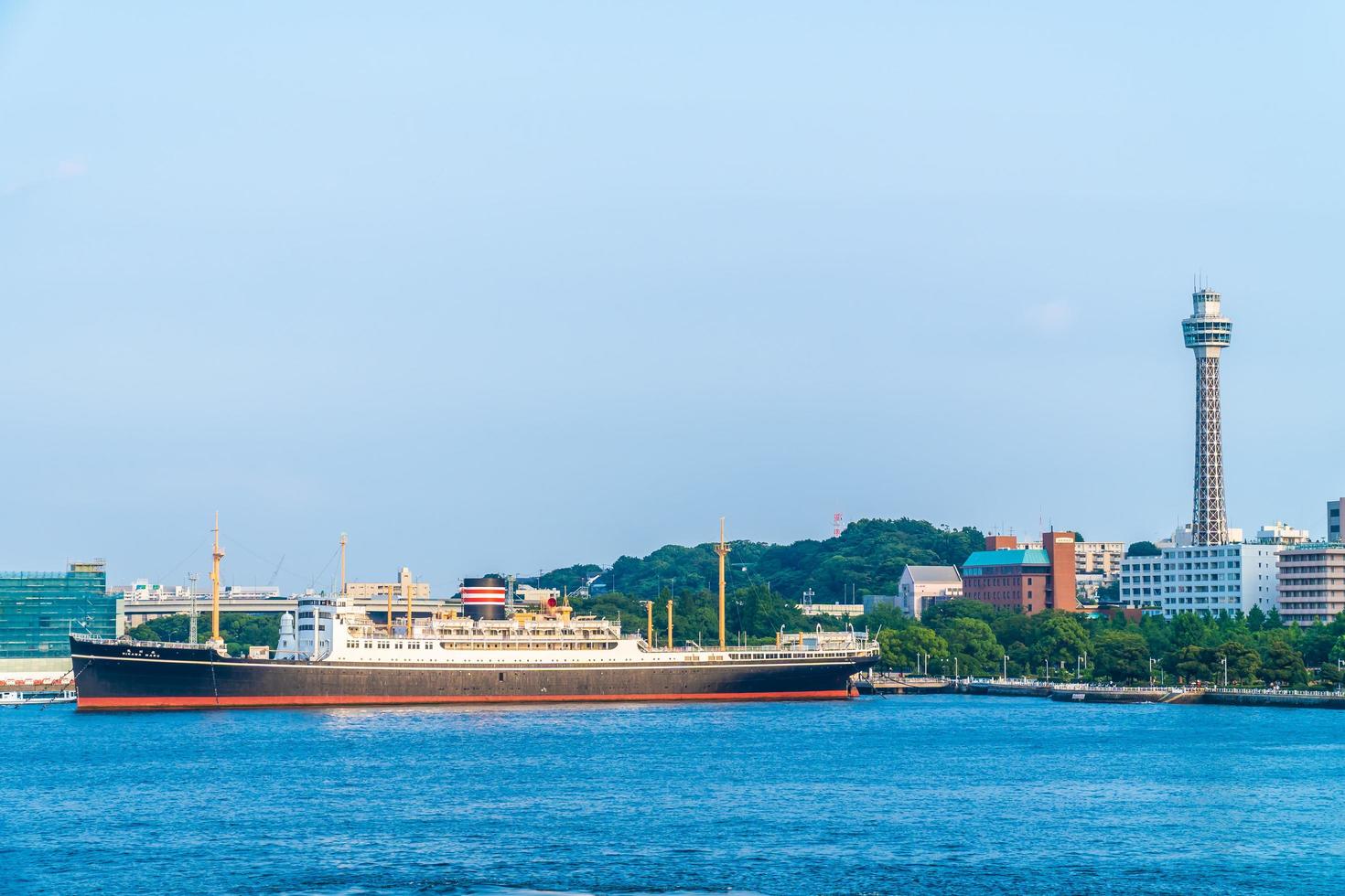stort skepp i Yokohama stad, Japan foto