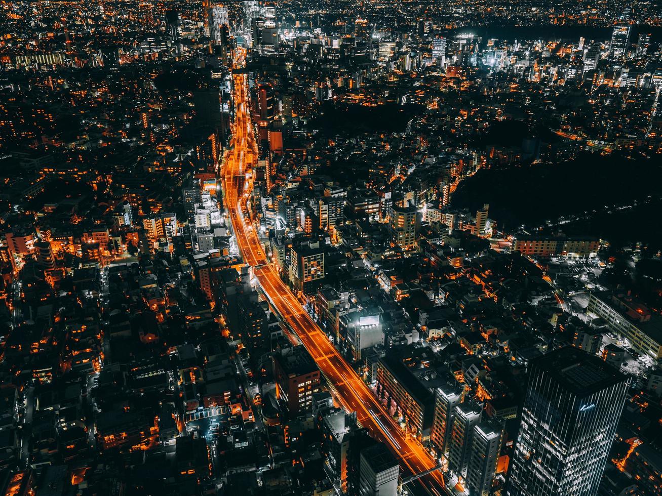 Tokyo stadsbild på natten foto
