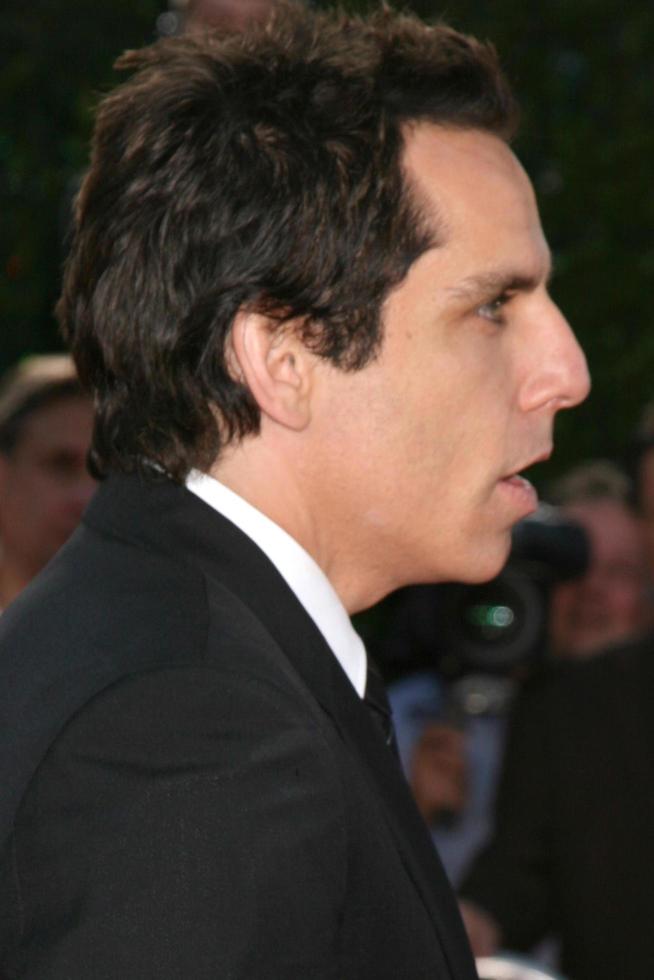 ben stiller anländer på tropisk dunder premiär på de manns by teater i westwood caaugust 11 20082008 foto