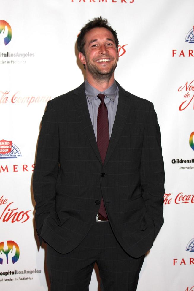 noah wyle anländer på de noche de ninos gala på de beverly hilton hotell i beverly kullar ca på Maj 9 20092009 foto