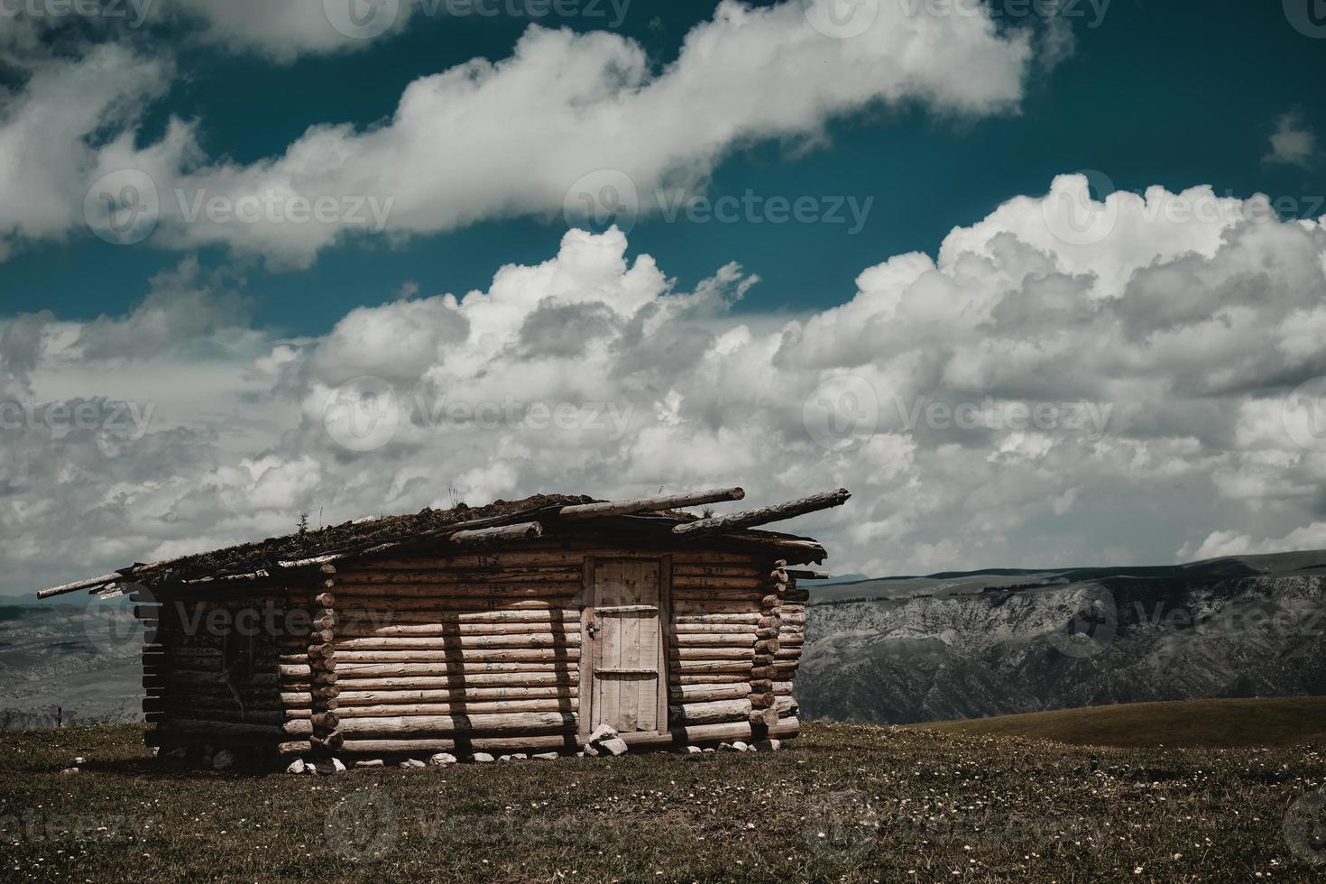 qiongkushtai är en hemlighet trädgård och en små kazakh by i xinjiang. foto