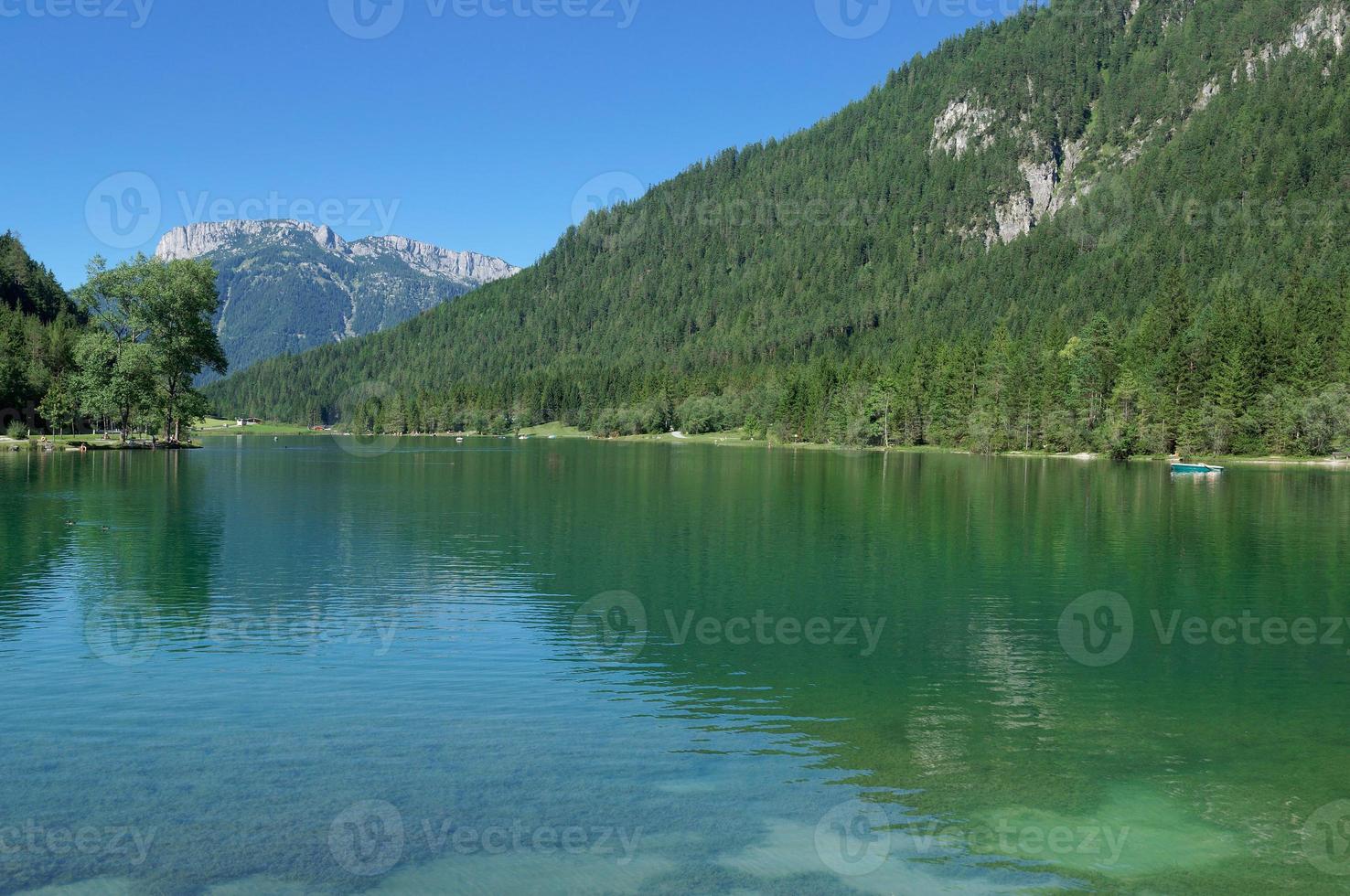 på sjö pillersee i sankt ulrich am pillersee, tirol, Österrike foto