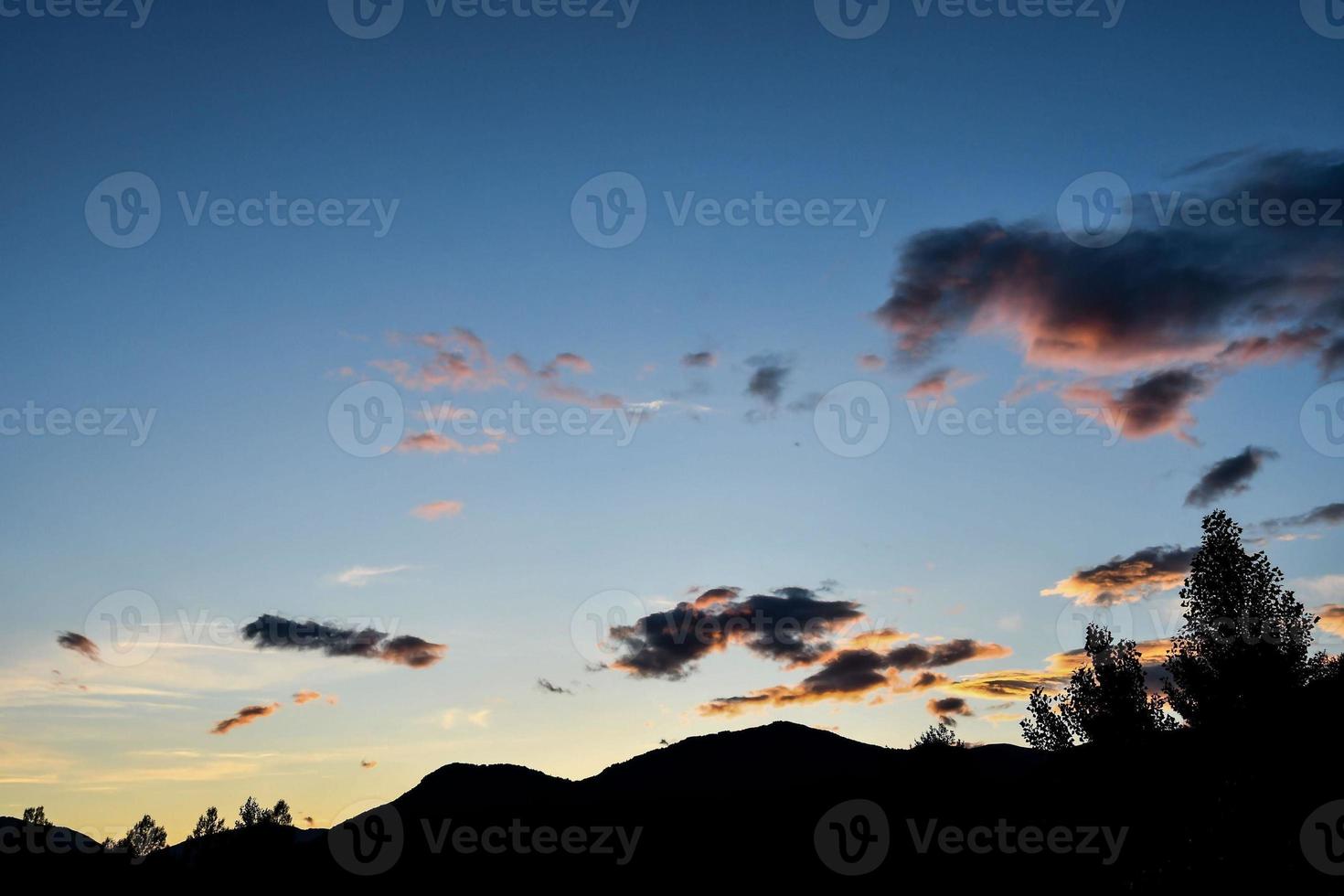 natursköna bergslandskap foto