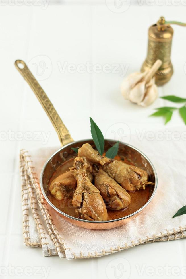 kryddad kyckling curry masala, indisk curry foto