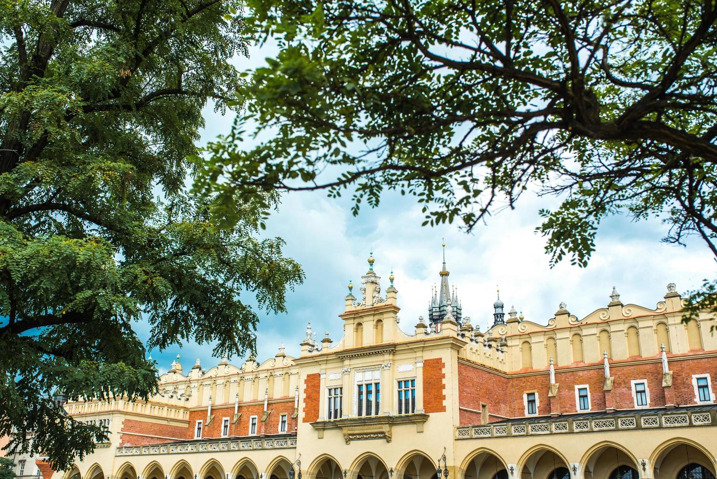 krakow, polen 2017 - marknad på centrala turistområdet krakow foto