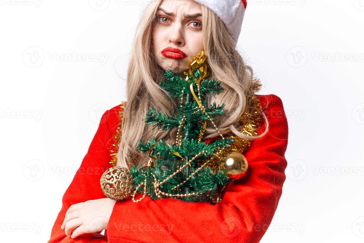 Söt kvinna klädd som santa jul Semester Framställ dekoration foto