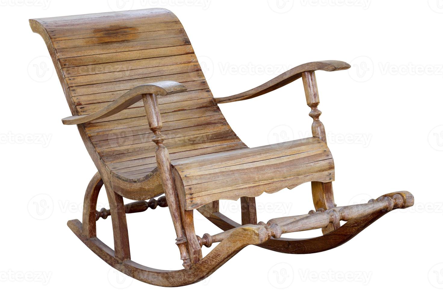 gungande trä- stol isolerat på vit bakgrund med klippning väg foto