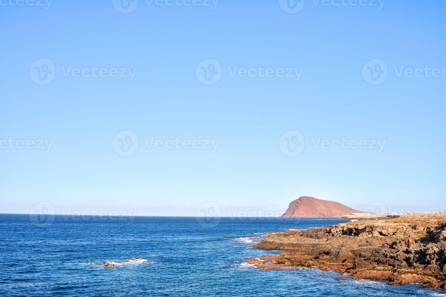 naturskön kust se foto