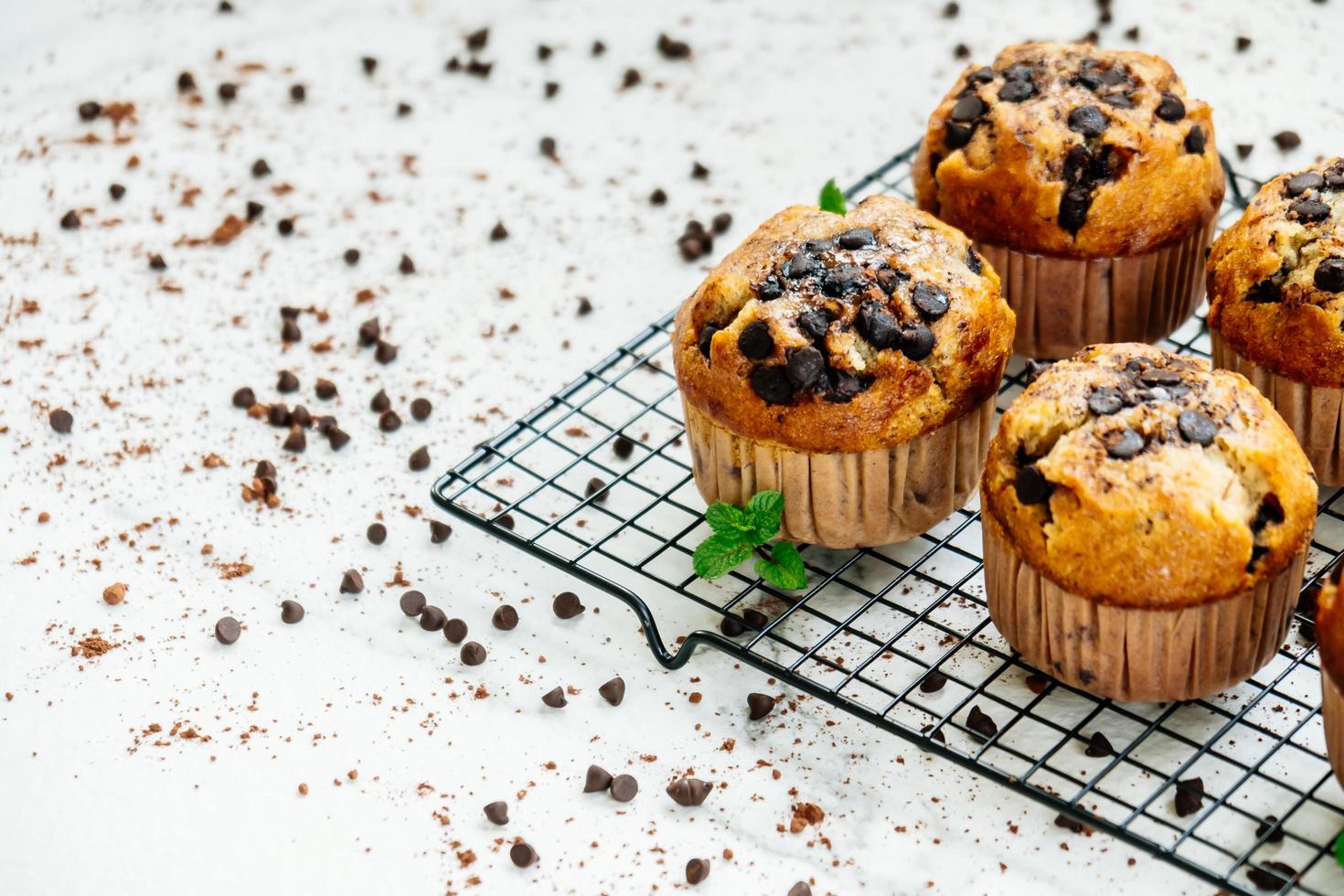 choklad chip muffin foto