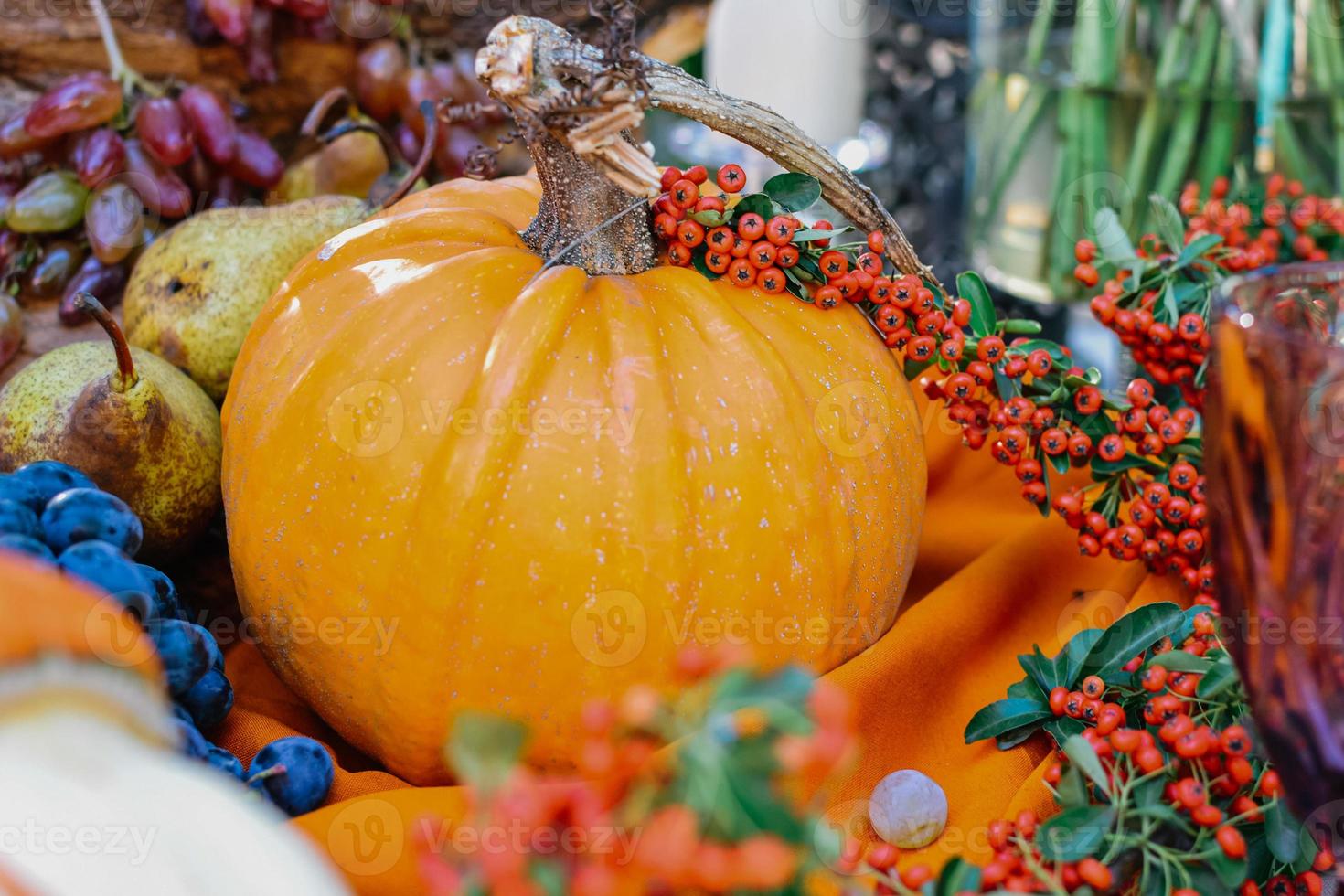 halloween fest. dekorativ pumpa. höst dekorationer. höst säsong och grönsaker foto