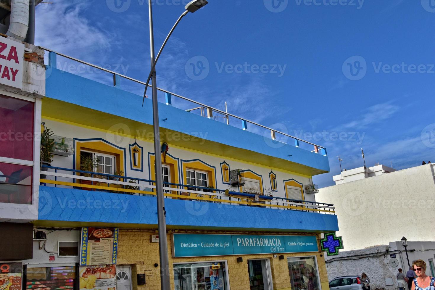 stad av corralejo på de spanska kanariefågel ö fuerteventura på en värma Semester dag foto