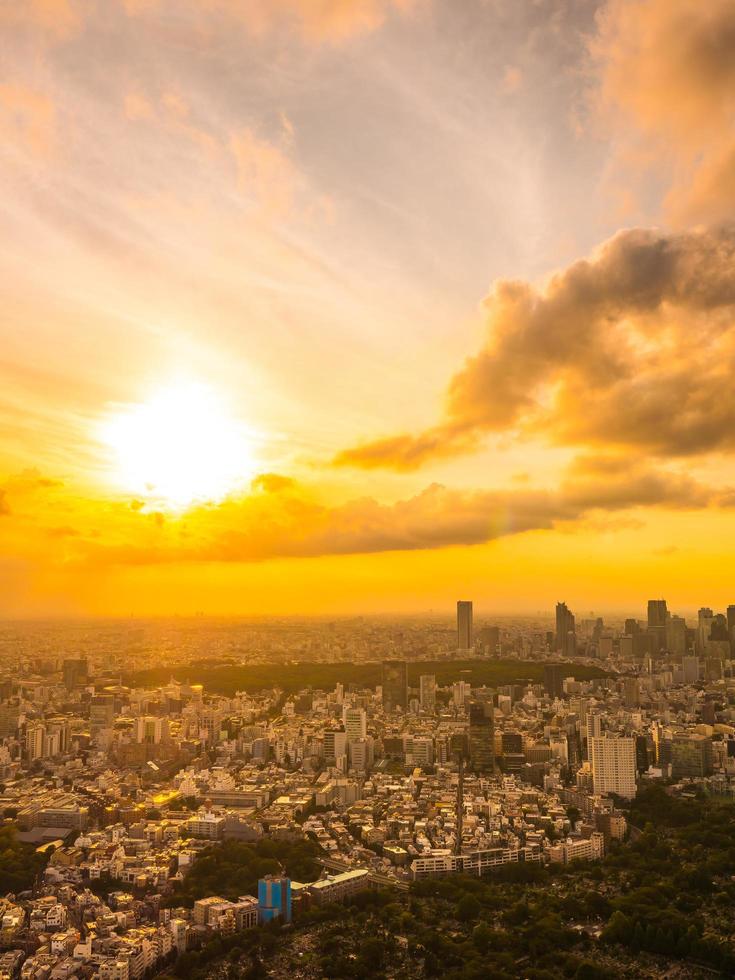 Tokyo stad vid solnedgången foto