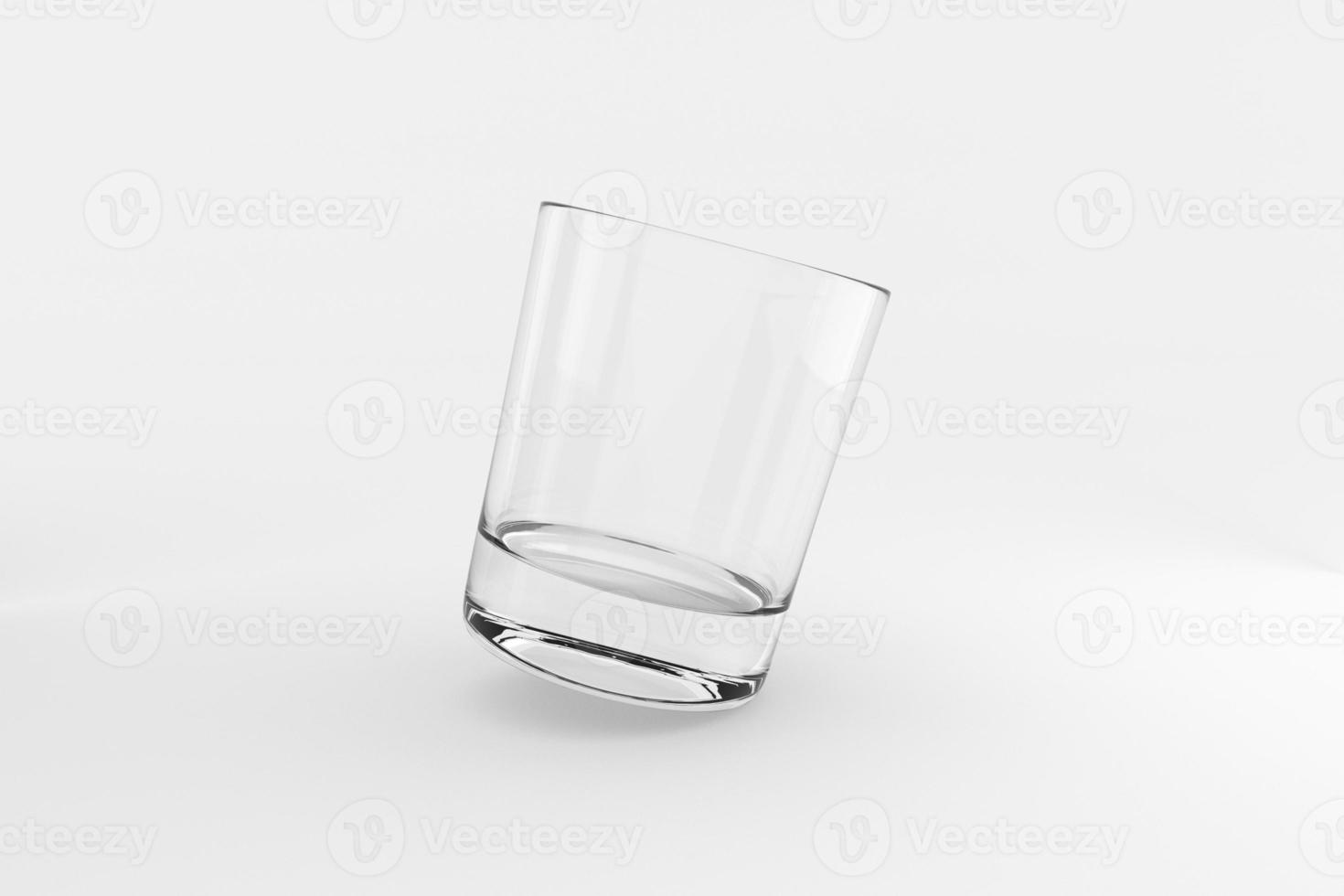 tömma och rena whisky glas isolerat på vit bakgrund. 3d framställa foto