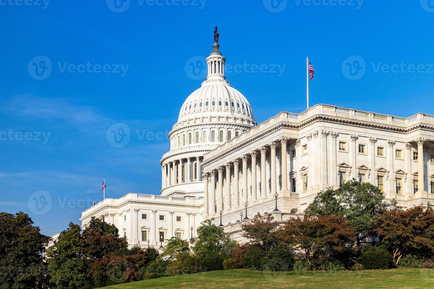 USA: s huvudstadsbyggnad på en solig dag. Washington DC, USA. foto