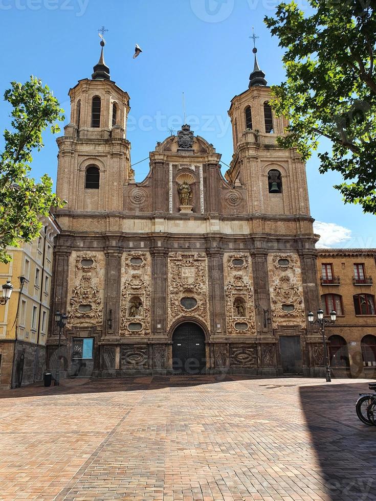 historisk kyrka i zaragoza i de gammal stad av Spanien foto