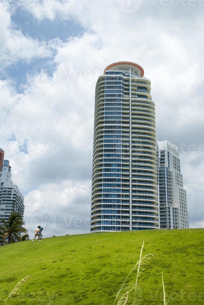 miami söder pointe parkera och skyskrapor foto