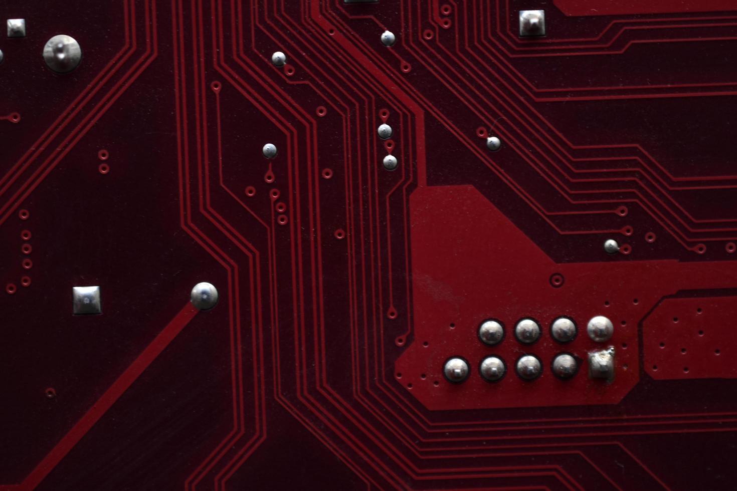 röda dator moderkort chips närbild med kontakter foto