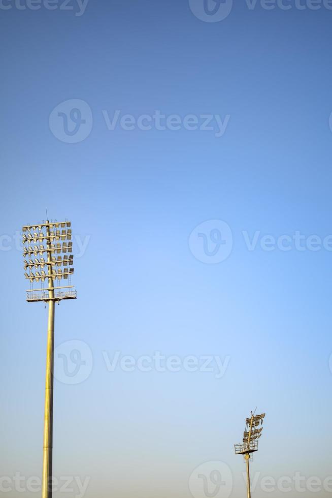 cricket stadion översvämning lampor poler på delhi, Indien, cricket stadion lampor foto