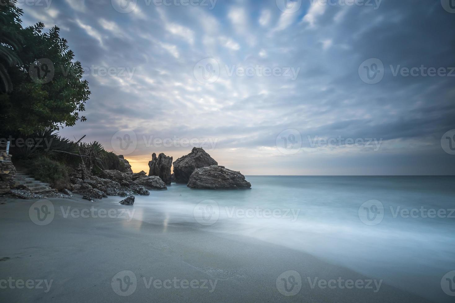 annorlunda visningar av nerja en medelhavs kust stad i de stad av malaga i de andalusien område av Spanien foto