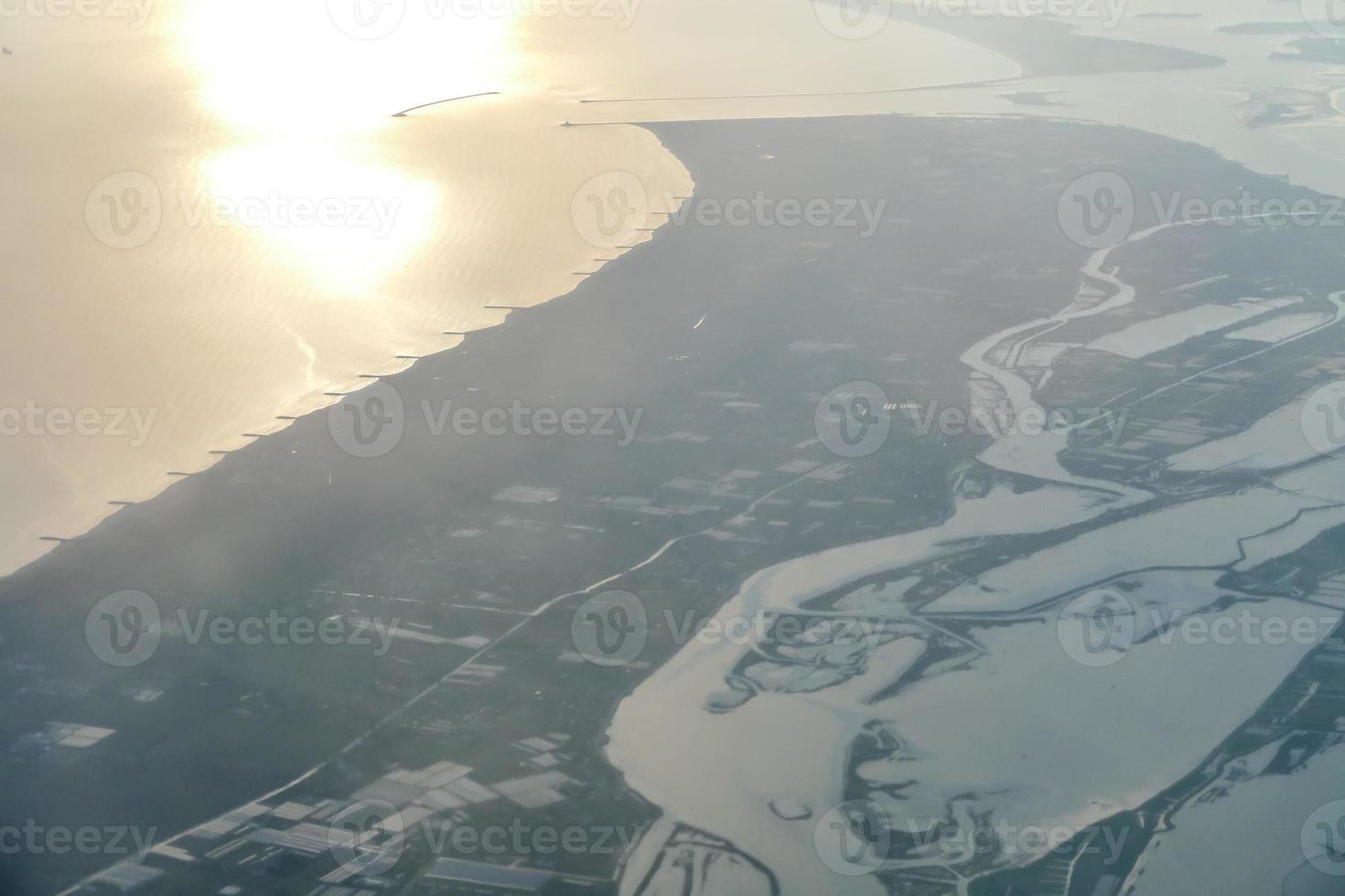 solnedgång över havet foto