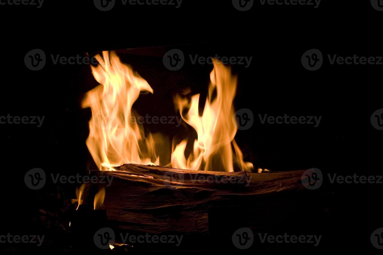 brinnande eld bakgrund foto