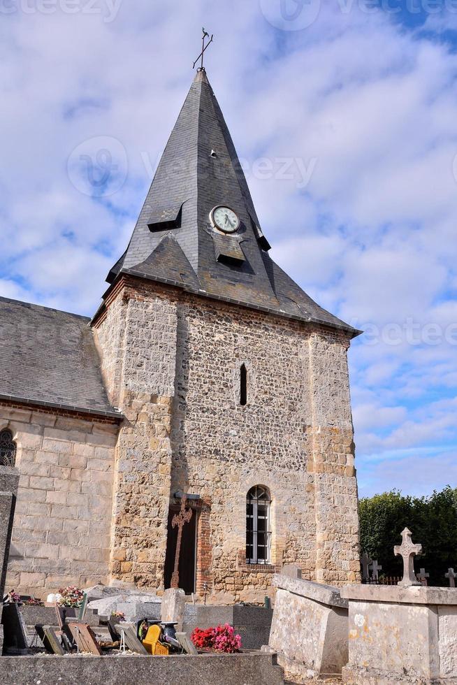 ett gammal kyrka foto