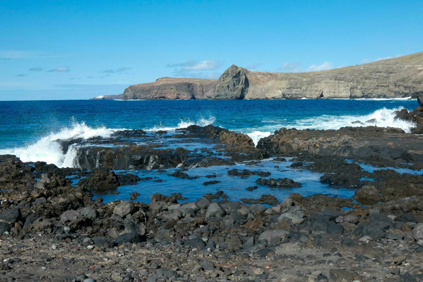 simning pooler av agaete på de ö av gran canaria i de atlanten hav. foto