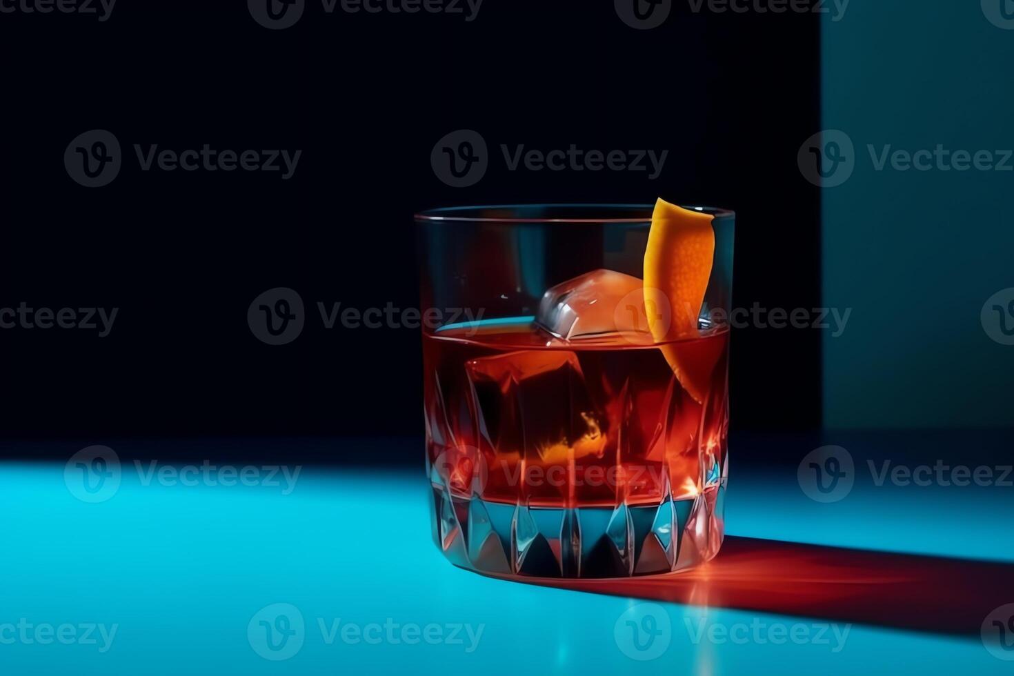 populär cocktail negroni med gin och vermouth på blå bakgrund med skugga negroni cocktail på färgad bakgrund i trendig stil samtida begrepp med alkohol dryck. ai genererad foto