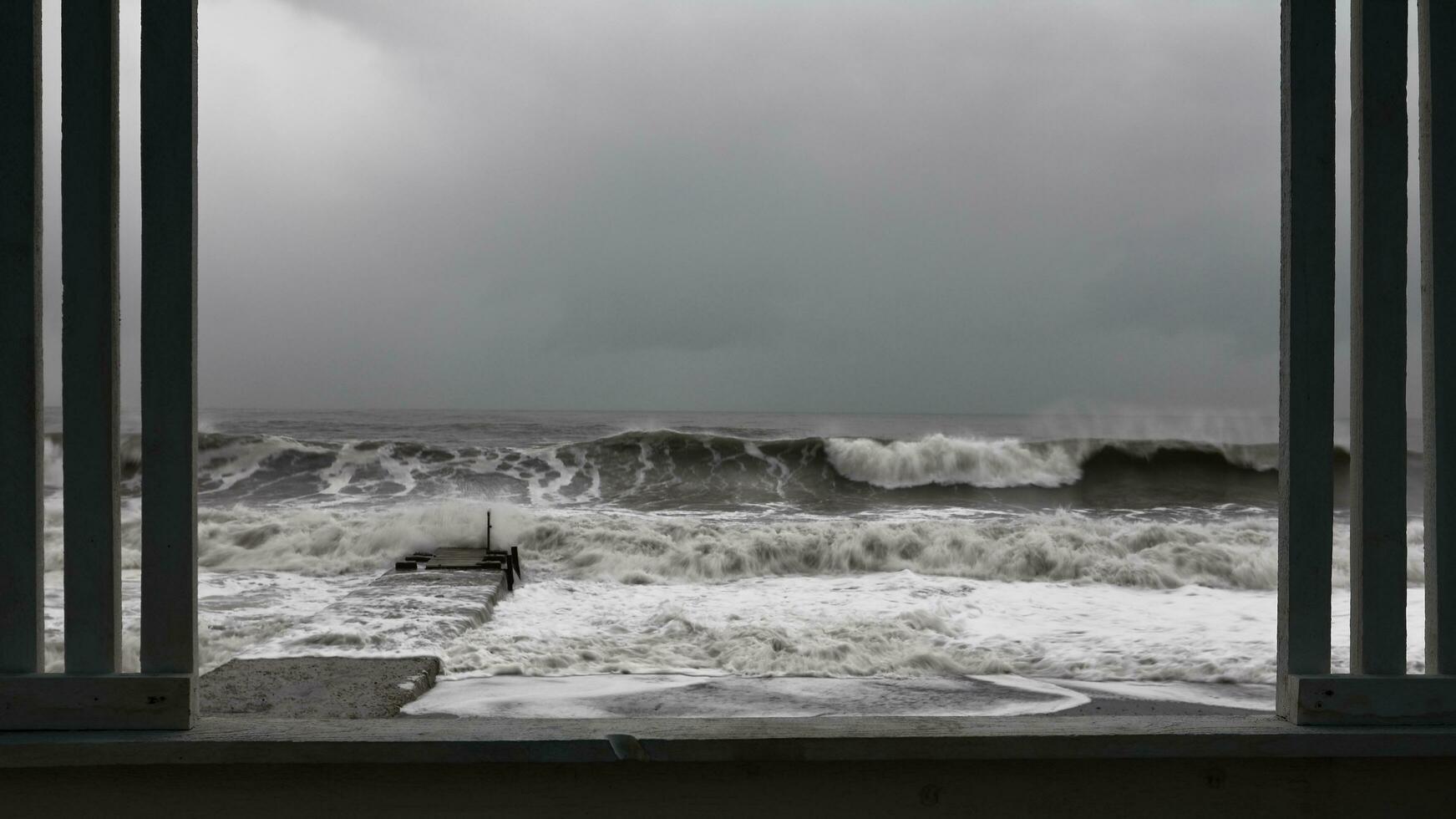 storm på de havsstrand foto