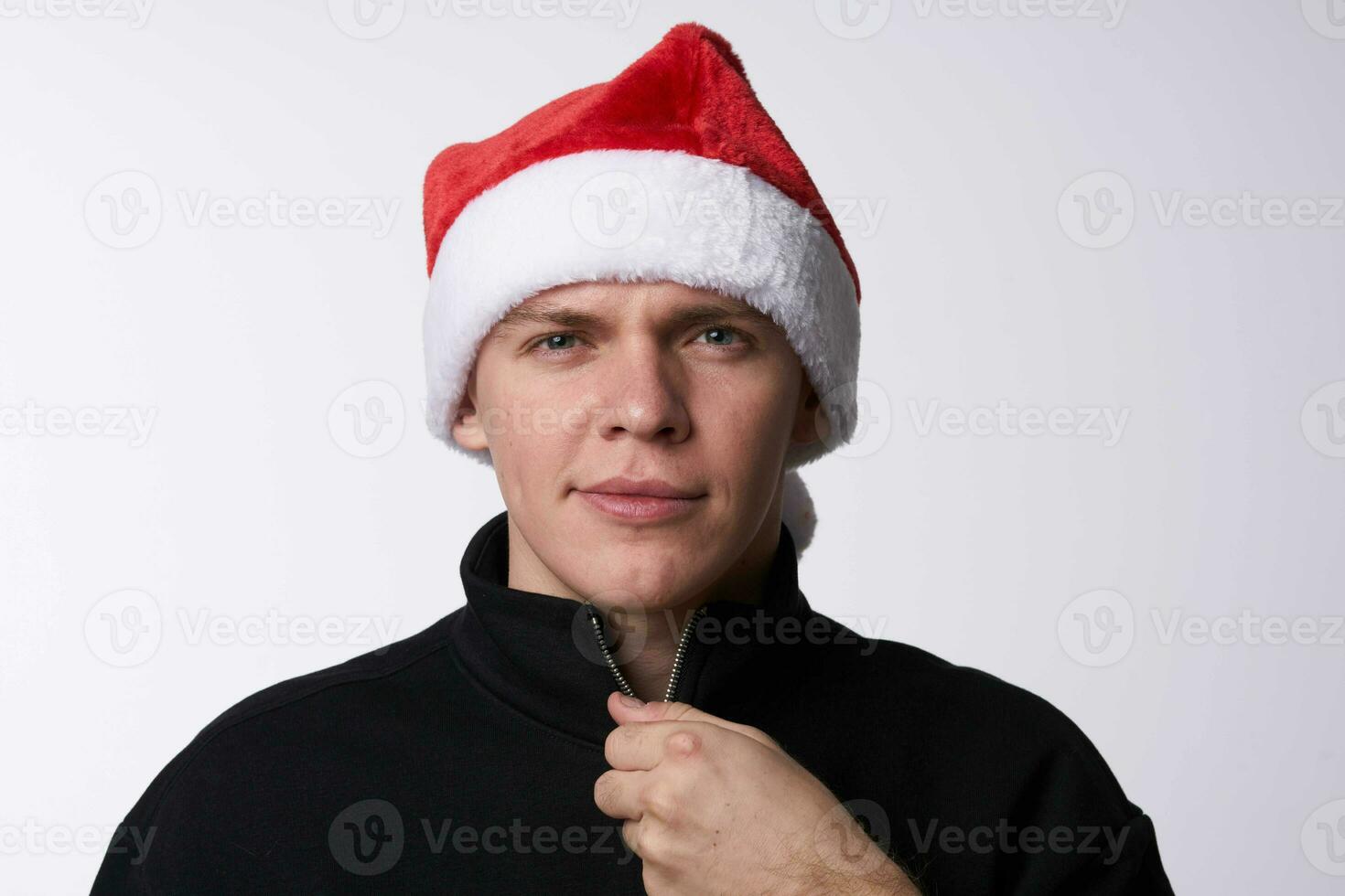 man i santa hatt närbild ljus bakgrund Semester foto