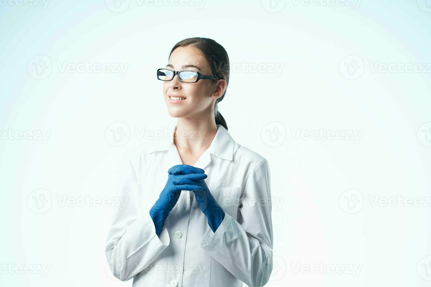 kvinna läkare emix vit täcka Följ ljus bakgrund foto