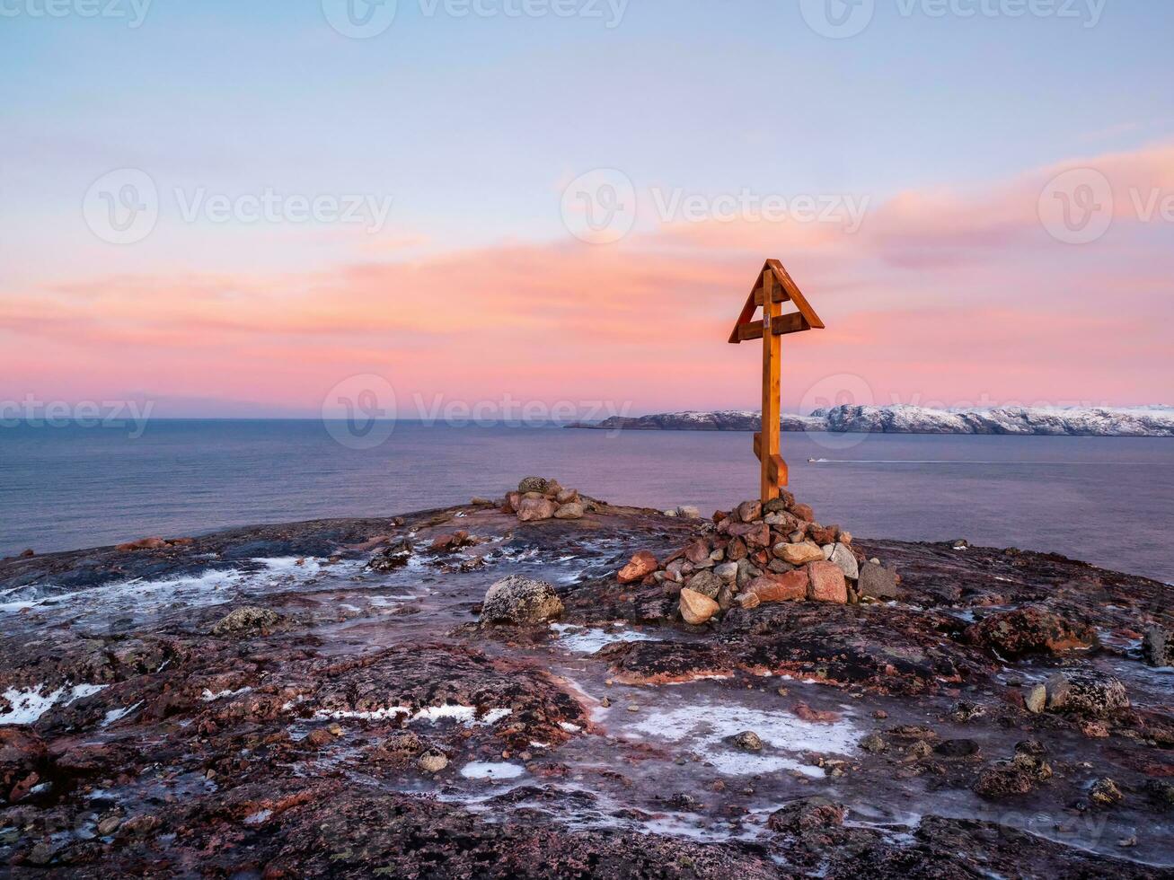 poklonny pomorsky korsa på de kulle av de kola halvö. ett gammal ryska fiske nordlig tradition. foto