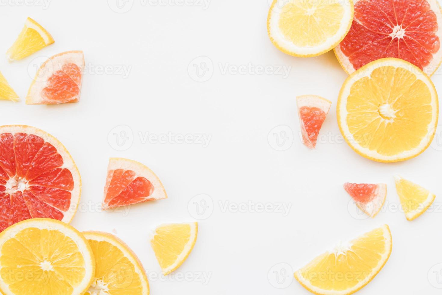skivor färgglada citrusfrukter foto