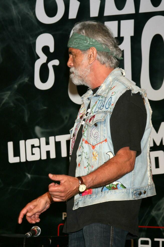 Tommy chong cheech chong Tryck konferens i väst hollywood ca på juli 30 2008 2008 kathy hutchins hutchins Foto